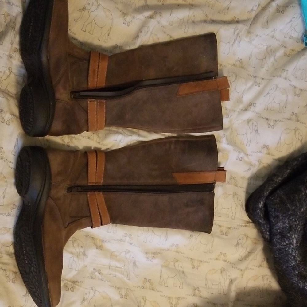 Womens Merrell waterproof leather boots